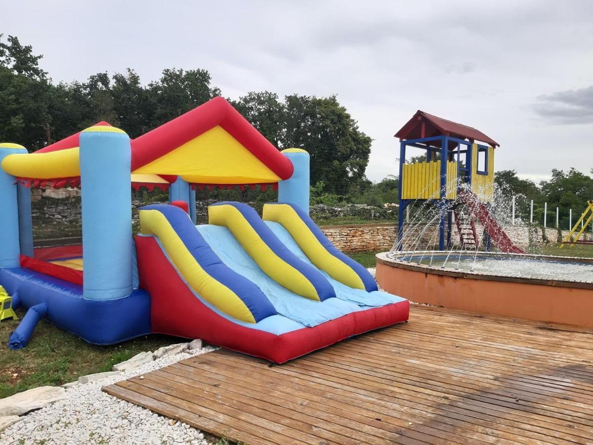 Holiday Park Village Jelovci Kringa Exteriör bild