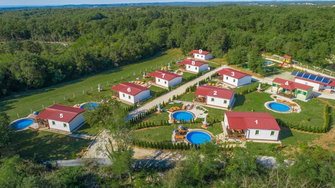 Holiday Park Village Jelovci Kringa Exteriör bild