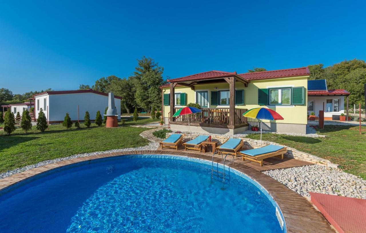Holiday Park Village Jelovci Kringa Exteriör bild