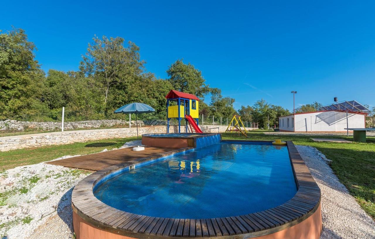 Holiday Park Village Jelovci Kringa Exteriör bild